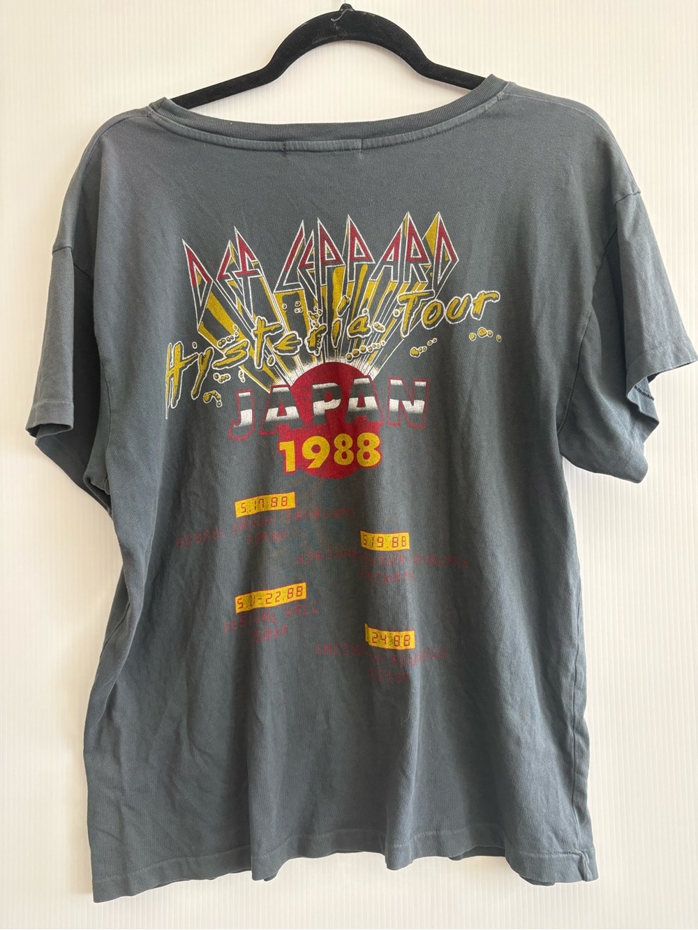 M Daydreamer Def Leppard T-shirt- Hysteria Tour 1988 - Picture 4 of 6